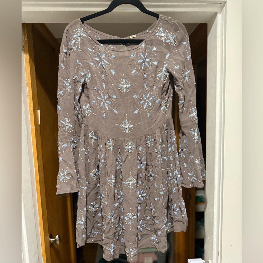 GORGEOUS EUC Chan Lu grey sheer dress sequined and embroidered dress.